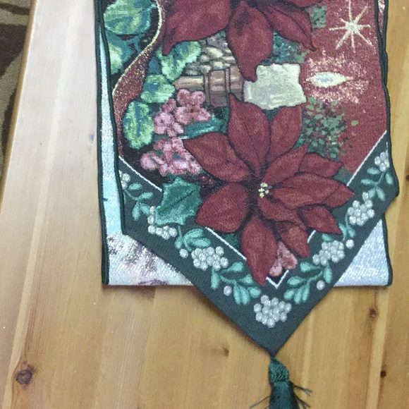 Table runner - Picture 5 of 5
